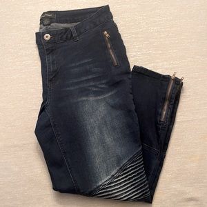 Ashley Stewart Moto ankle zipper Skinny jeans. Wmns sz 16